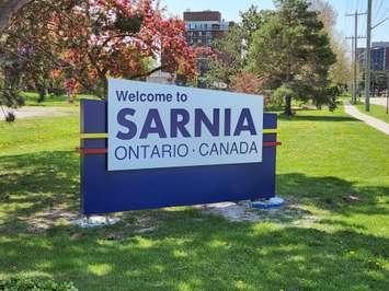 Welcome to Sarnia sign at Front St. and Exmouth St. (Sarnia News Today photo by Josh Boyce)