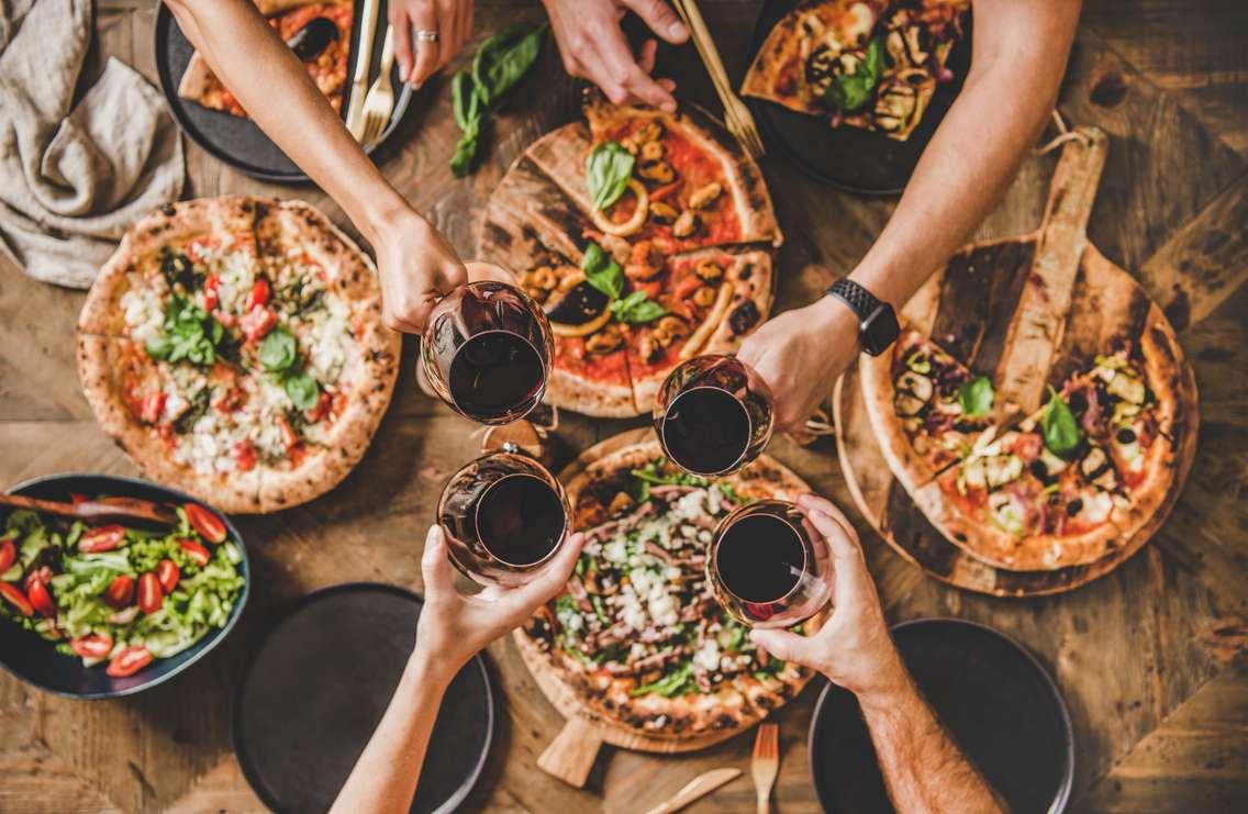 Dining out. Photo by Foxys_forest_manufacture. iStock / Getty Images Plus