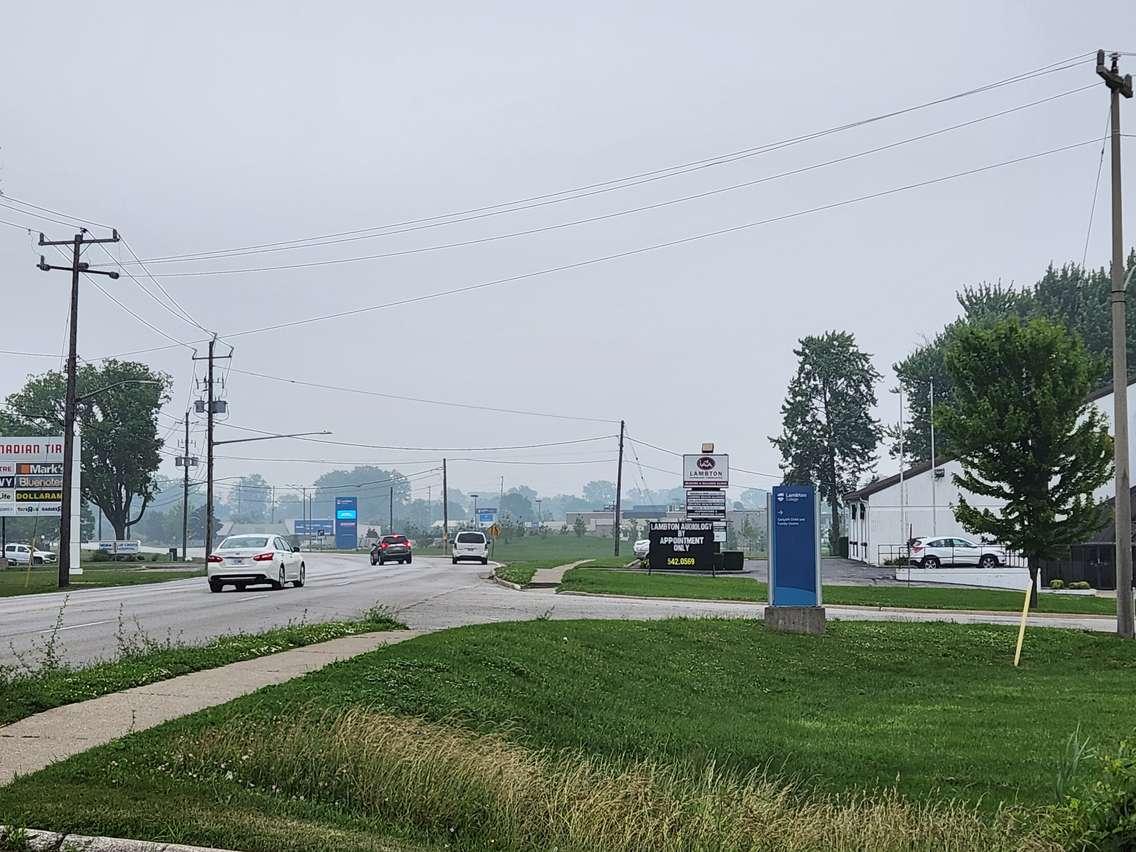 Hazy skies in Sarnia caused by wildfires in northern Ontario and Quebec (Blackburn Media Photo by Josh Boyce)