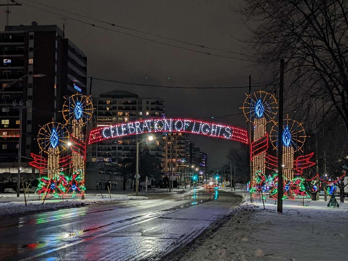 Celebration of Lights Arch display in downtown Sarnia. December 2021. (Photo by Natalia Vega)