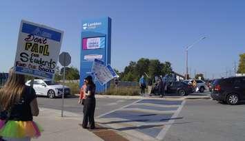 OPSEU members walking the picket line in front of Lambton College. September 11, 2025. (Photo by Natalia Vega)