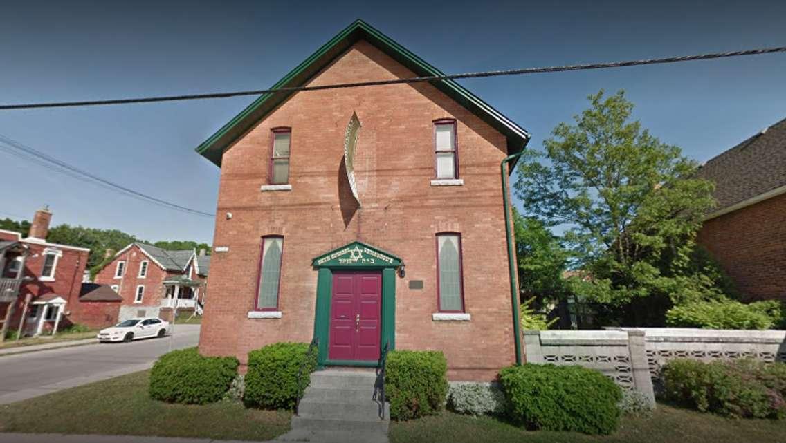 Beth Ezekiel Synagogue at 313 11th St E, Owen Sound. Photo captured via Google Street View.