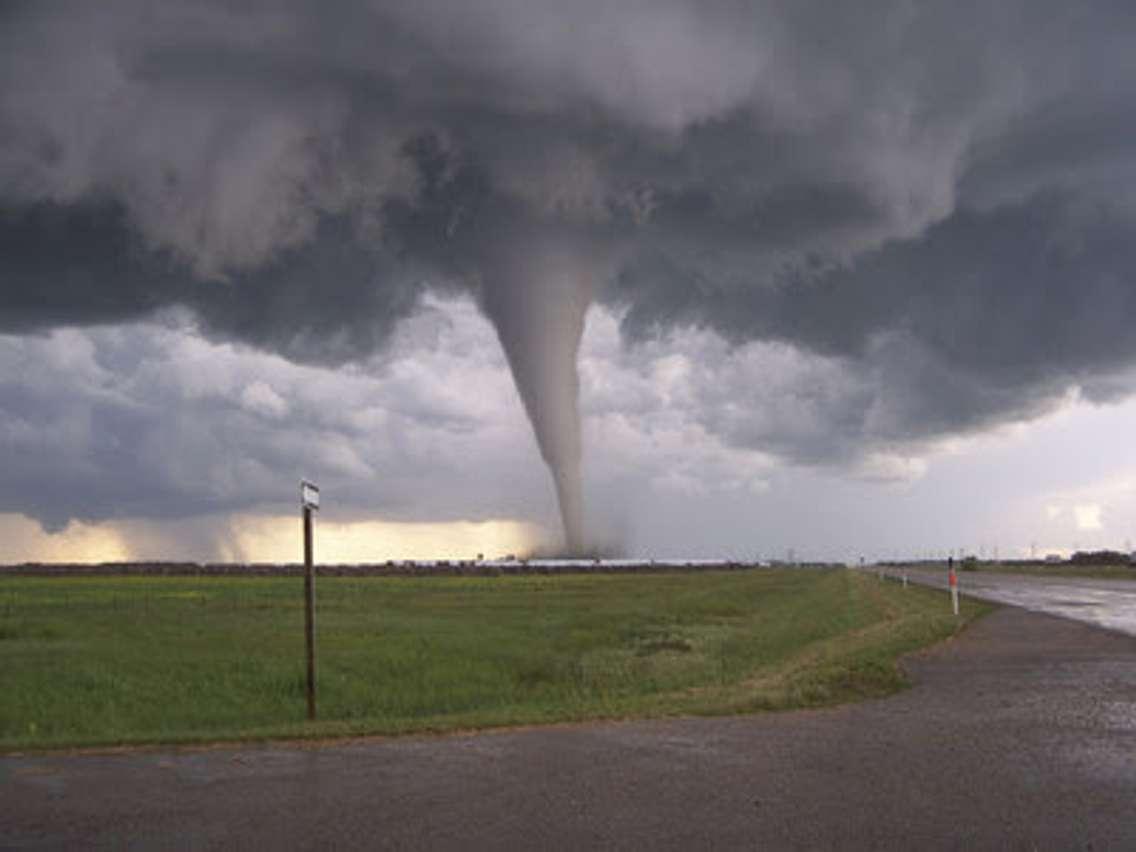 The year’s most powerful tornado, an EF-3 on August 7th in Manitoba (Provided by CNW Group/Environment and Climate Change Canada)