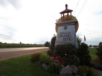 The Welcome to Grand Bend sign on Grand Bend Line. August 9, 2018. (Photo by Colin Gowdy, BlackburnNews)