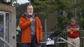 Lambton County Deputy Warden Brian White speaks at local rally to stand up against poverty. October 20, 2023. (Photo by Natalia Vega)
