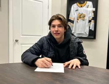 Matthew Manza signs with the Sarnia Sting - Jan 13/25 (Photo courtesy of Sarnia Sting)