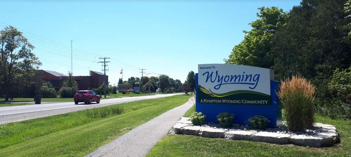 The Wyoming welcome sign on Broadway Street. 21 August 2020. (BlackburnNews.com photo)