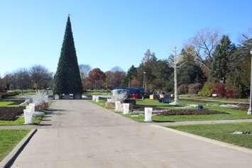 Work continues to prepare Jackson Park for the opening of Bright Lights Windsor 2023, November 15, 2023. (Photo by Maureen Revait) 