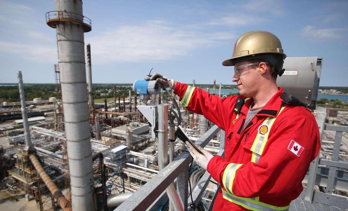 A worker at the Shell Sarnia Manufacturing Centre on St. Clair Parkway. (Photo by Shell from Facebook)