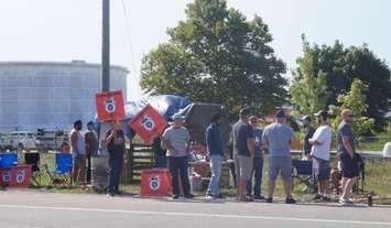 Teamsters union members picketing near Indian Road and Plank Road in Sarnia. August 22, 2024. (Photo by Natalia Vega)