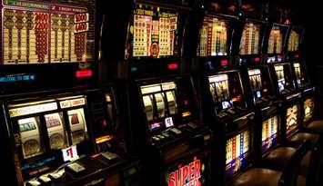 Slot machines at a casino (Image courtesy of Can Stock)