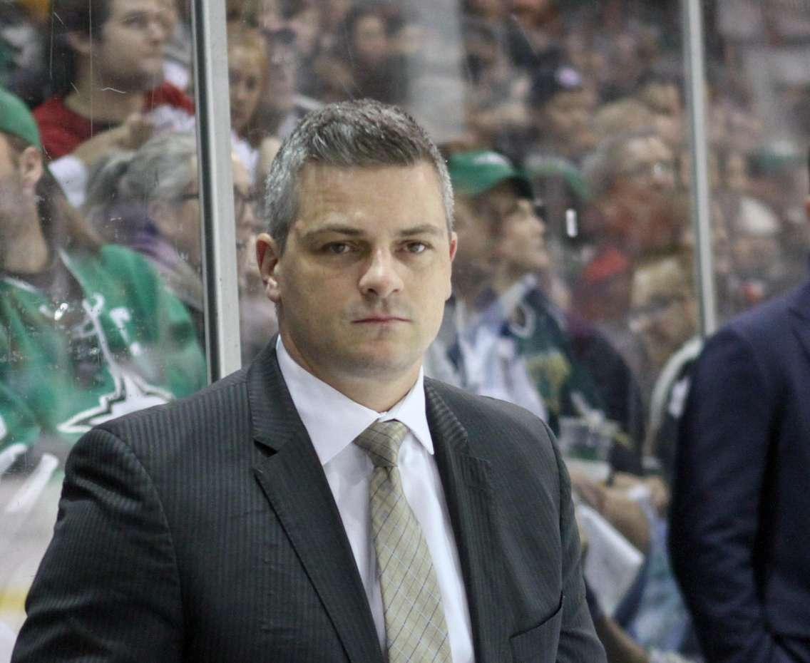 Toronto Maple Leafs Head Coach Sheldon Keefe behind the bench in 2018. Photo courtesy Andy Nietupski/Wikipedia.