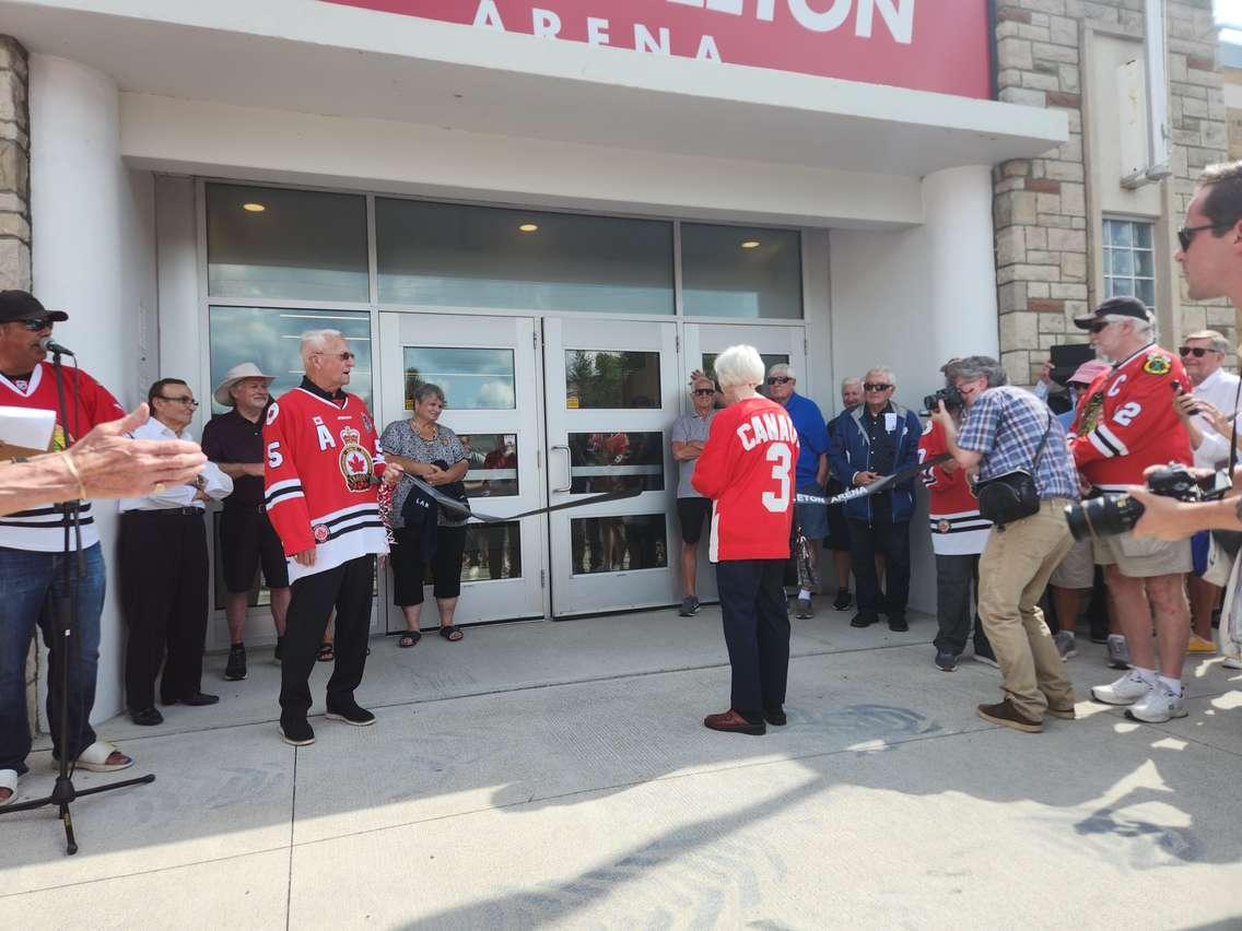 Pat Stapleton's wife Jackie officially cuts the ribbon for Pat Stapleton Arena - Sept 10/22 (Blackburn Media Photo by Josh Boyce)