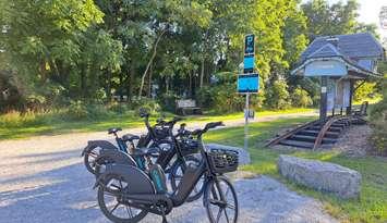 Current e-bikes stationed at Cathcart Boulevard and Modeland Road, along the Howard Watson Nature Trail. September 11, 2025. (Photo by Natalia Vega)