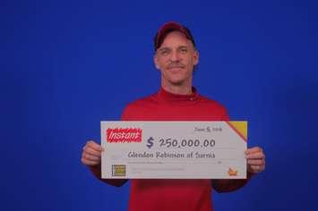 Glendon Robinson, INSTANT Mega 7 winner June 5/18.
(Photo courtesy of OLG)