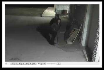 Two suspects involved in a theft from an Ube Dr. business Mar 31-15 (Photo Courtesy of Sarnia Police)