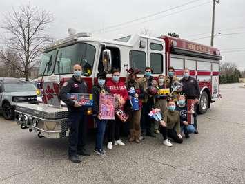 Donation drop-off at St. Clair Child and Youth
(Point Edward Fire and St. Clair Child and Youth Staff) Photo courtesy of Point Edward Fire and Rescue. 