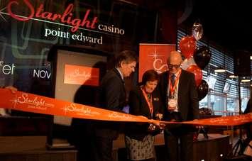 (From left to right) Gateway Senior VP Keith Andrews, Point Edward Mayor Bev Hand, and OLG Executive VP Greg McKenzie at Starlight Casino's Grand Opening celebration. November 28, 2018. (Photo by Colin Gowdy, BlackburnNews)