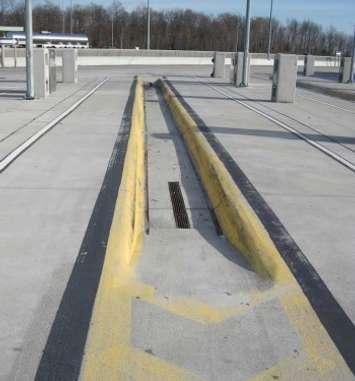 Recessed lane at the Commercial Vehicle Inspection Facility on Highway 401 at Putnam. (Photo courtesy of Ontario's Ministry of Transportation)