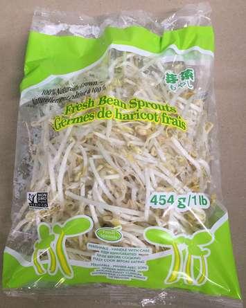 The CFIA has recalled 454 gram bags of Fresh Sprouts bean sprouts sold in Ontario. (Photo via inspection.gc.ca)