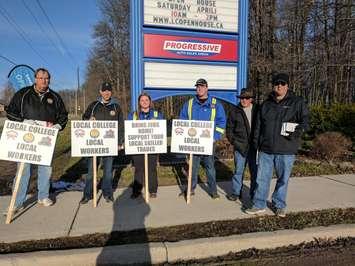 Construction trades set up information pickets at Lambton College April 1, 2017 (Submitted photo)