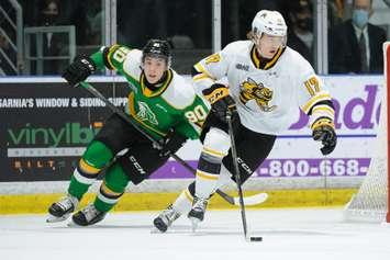 The Sarnia Sting taking on the London Knights.  October 16, 2021. (Metcalfe Photography)